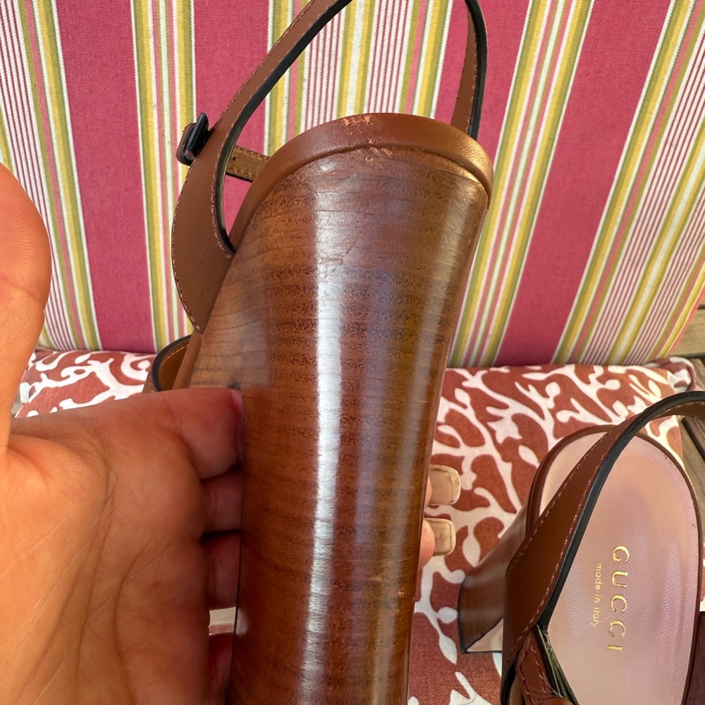 Gucci Interlocking G  Platform Logo Sandals - Picture 3 of 9